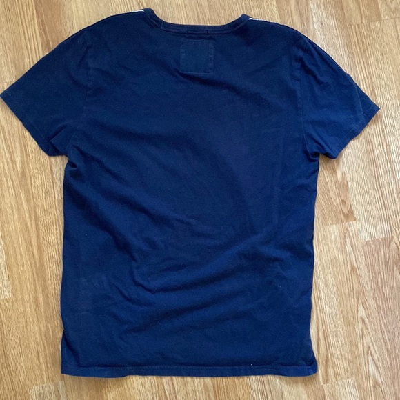 Hollister T-Shirt - Picture 4 of 4